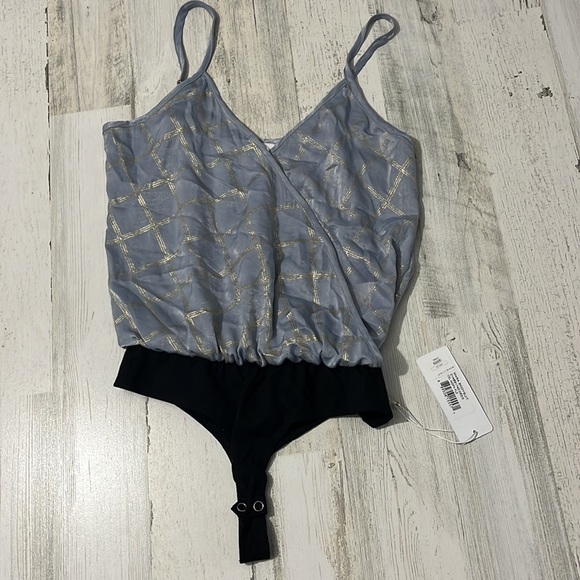 Elizabeth Crosby Los Angeles Mara Bodysuit Size Small NWT - Picture 2 of 11